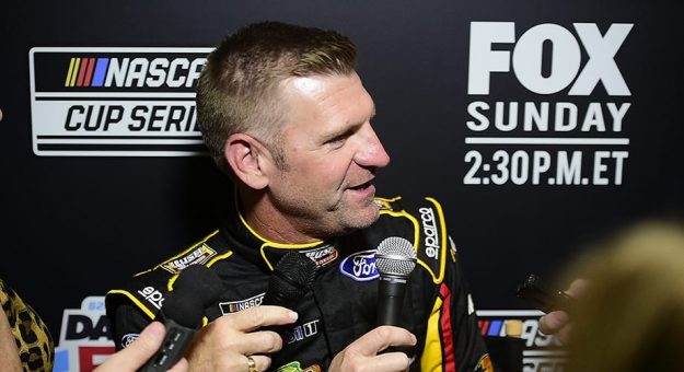 Visit Clint Bowyer pasará a la cabina de FOX Sports en 2021 page