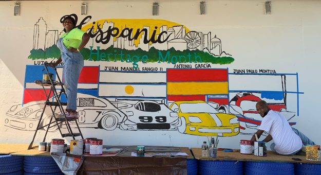 Visit Mural en Michelin Raceway Road Atlanta celebra Mes de la Hispanidad page