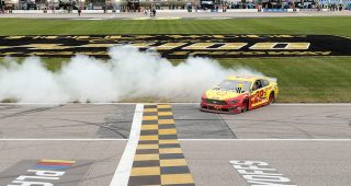 Race Recap: Playoff problems plentiful at Kansas Speedway