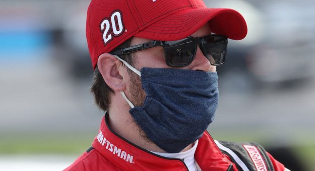Visit Richard Petty Motorsports firmó a Erik Jones como piloto del No. 43 a partir de 2021 page