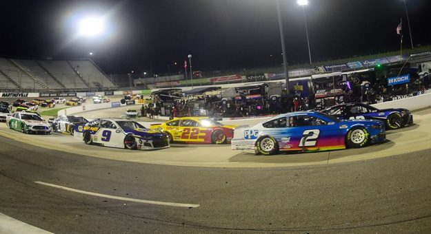 Visit Guía para las carreras Primavera 2021 en el Martinsville Speedway page