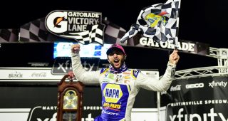 Recap: Chase Elliott walks off as Kevin Harvick is eliminated at Martinsville