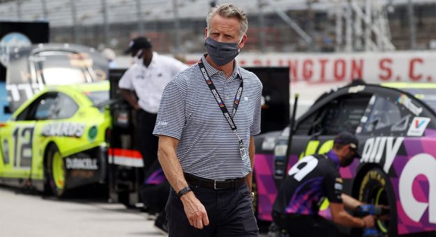 Visit Steve Phelps, el Presidente de la NASCAR analizó una temporada sin precedentes page