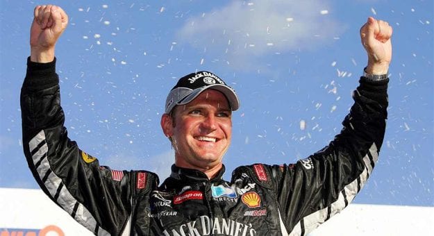 Visit La colorida carrera de Clint Bowyer en la NASCAR Cup Series page