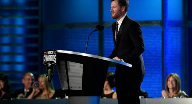 Visit Mejores Fotos en la historia de la Gala de Campeones de la NASCAR page