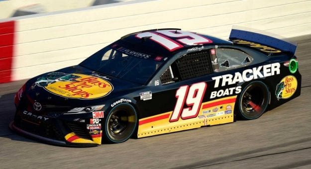 Visit El look de todos los autos de Martin Truex Jr. en la Cup Series 2020 page