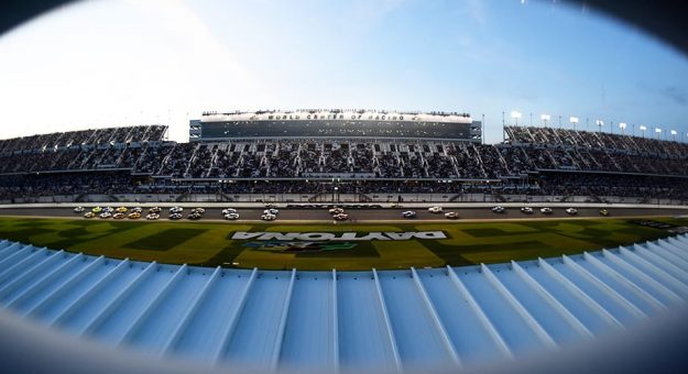 Visit Distancia de las etapas para la temporada NASCAR 2021 page