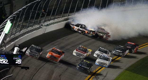 Visit Ben Rhodes ganó la NextEra Energy 250 de la Truck Series 2021 en Daytona page
