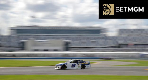 Visit Favoritos de los apostadores para la carrera del Daytona Road Course 2021 page