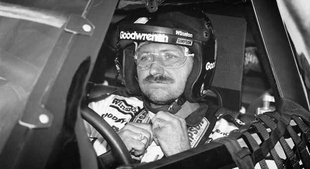 Visit El legado de la seguridad de Dale Earnhardt a 20 años de su muerte page
