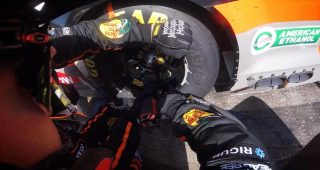 Mechanix Wear: Get to know members of No. 3 pit crew