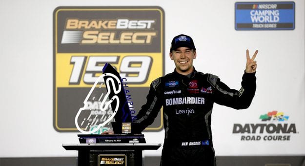 Visit Ben Rhodes ganó la BrakeBest Pads 159, su 2da. victoria de la Truck Series 2021 page