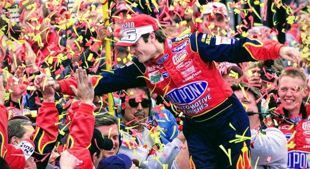 Visit Todos los ganadores en la historia de Las Vegas Motor Speedway page