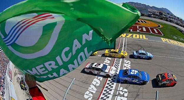 Visit Listos para las carreras de NASCAR 2021 en Las Vegas Motor Speedway page