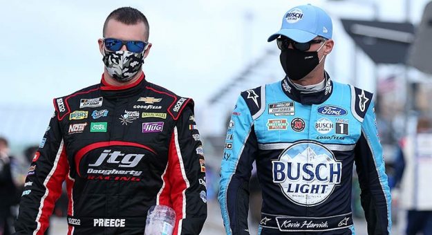 Visit Kevin Harvick competirá en Truck Series en la pista de tierra de Bristol, otras 3 fechas de la Xfinity Series page
