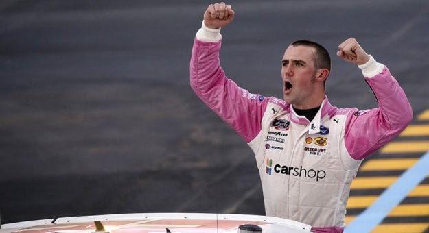 Visit Austin Cindric ganó la Call 811 Before You Dig 200 de la Xfinity Series en Phoenix page