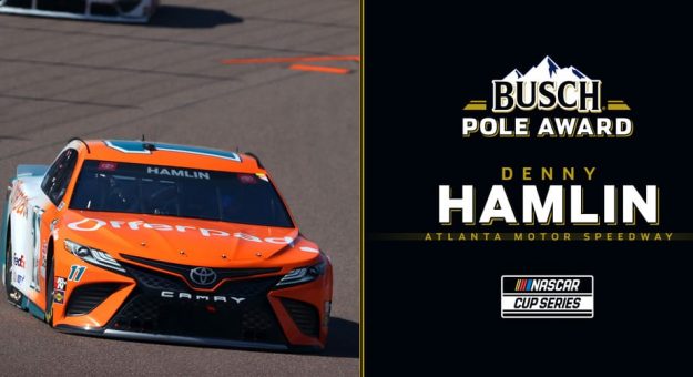 Visit Denny Hamlin ganó la Busch Pole Position para la Cup Series 2021 en Atlanta page
