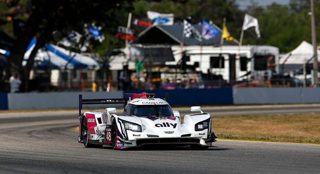 Visit Jimmie Johnson se estrelló en clasificación para las 12 Horas de Sebring page