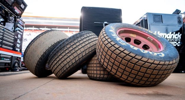Visit NASCAR hizo ajustes de competencia para la Bristol Dirt Race de la Cup Series page