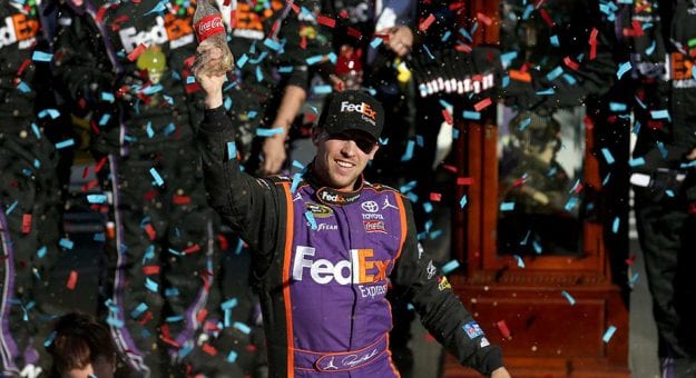 Visit Todos los ganadores en la historia del Paperclip de Martinsville page
