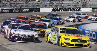 Recap: Hamlin and Blaney dominate, Truex sneaks off with the Martinsville win