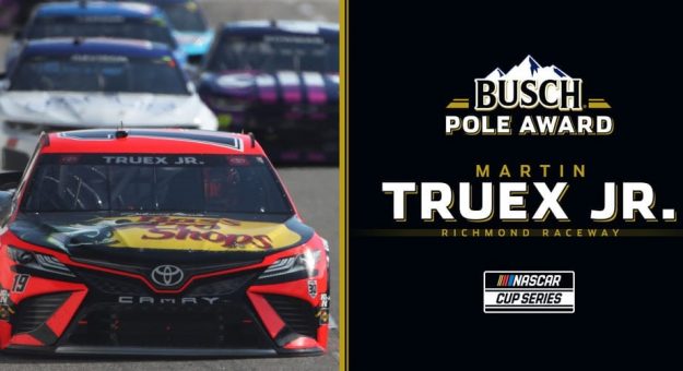 Visit Martin Truex Jr. ganó la Busch Pole Position para el Richmond Raceway page