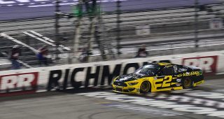 Preview Show: Truex, Hamlin or Keselowski? Which short-track ace wins Richmond?