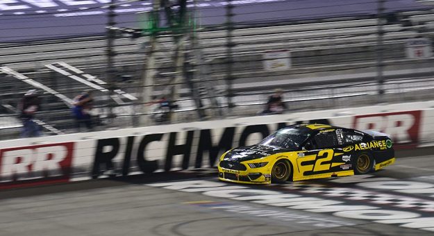 Visit Guía para las carreras de la NASCAR Primavera 2021 en el Richmond Raceway page