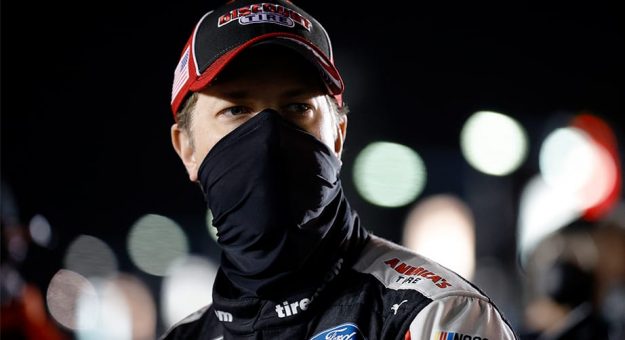 Visit Brad Keselowski arrancará desde la Pole Position el domingo en Darlington page