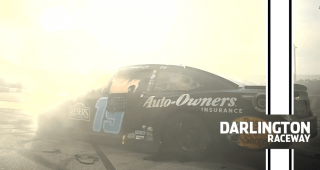 Truex Jr. toasts ‘Lady in Black’ with celebratory burnout