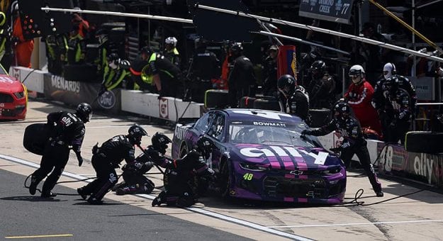 Visit Alex Bowman ganó la Drydene 400 con dominio total de Hendrick Motorsports en Dover page