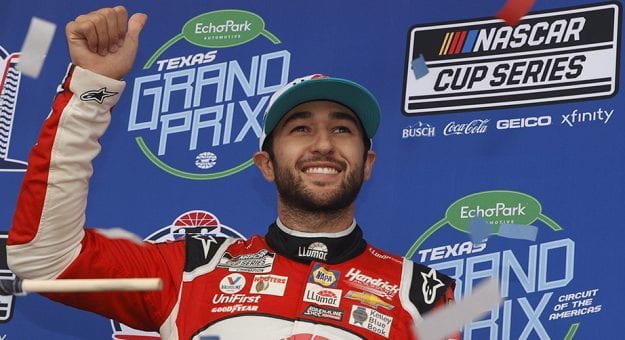 Visit Chase Elliott ganó la EchoPark Texas Grand Prix bajo la lluvia en Austin page