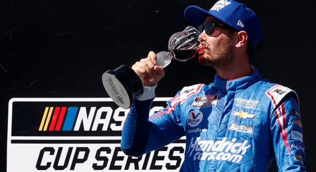 Visit Un vistazo a los Playoffs Cup Series 2021 a 10 carreras del final de la temporada regular page