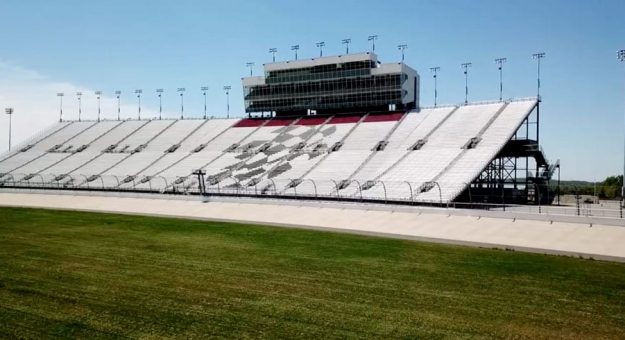 Visit Guía para el regreso de la NASCAR al Nashville Superspeedway page