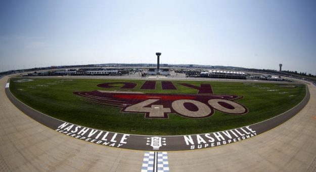 Visit Guía para las carreras de la NASCAR 2023 en el Nashville Superspeedway page