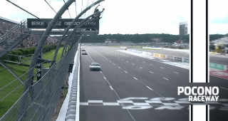 Shocker on final lap: Bowman takes advantage of Larson’s misfortune