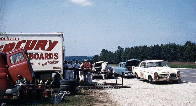 Visit Un vistazo al pasado: La NASCAR Cup Series en Road America en 1956 page