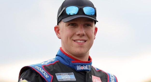 Visit Nemechek ganó el campeonato de la temporada regular de la Truck Series 2021 page