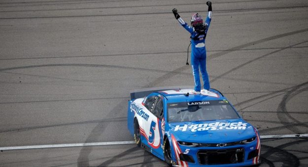Visit Kyle Larson firmó extensión de contrato con Hendrick Motorsports page