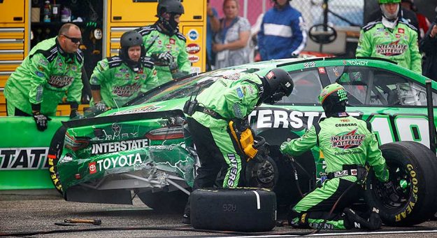 Visit Kyle Busch no fue sancionado por golpear al Pace Car en New Hampshire page