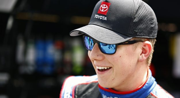 Visit Panorama para los Playoffs 2021 en la NASCAR Truck Series page