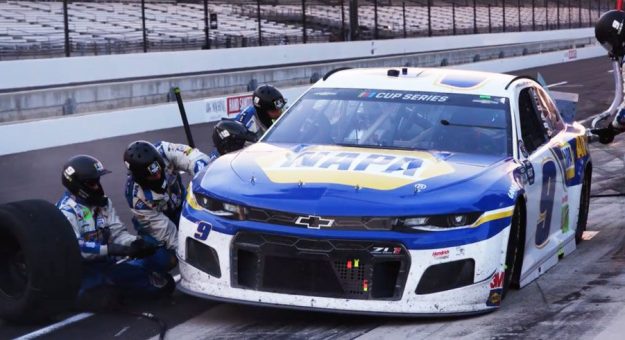 Visit Pit road: El otro reto para los equipos de la NASCAR en Indianápolis page