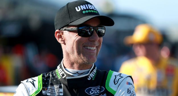 Visit Kevin Harvick podría avanzar a los Playoffs si extiende su racha en Michigan page