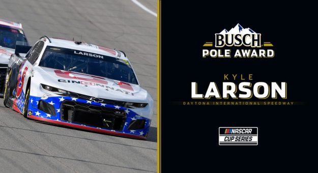 Visit Kyle Larson ganó la Busch Pole Position para la Coke Zero Sugar 400 en Daytona page