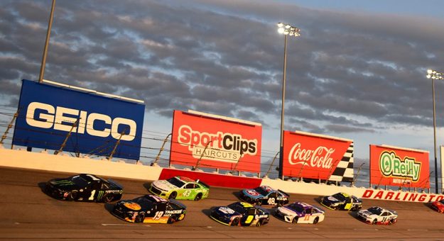 Visit Arranca la pelea para mantenerse vivos en los Playoffs de la NASCAR Cup Series en Darlington page