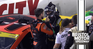 Chase Elliott and Kevin Harvick get heated on pit road at Bristol