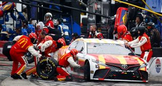 Mechanix Wear: Over the wall with Bubba Wallace’s No. 23 pit crew
