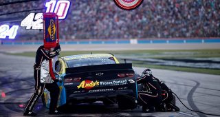 Texas pit road provides teams with first shot at the championship race