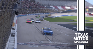 Kyle Larson punches ticket to Championship 4 with Texas victory