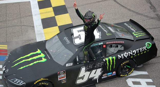 Visit Ty Gibbs ganó la Kansas Lottery 300 de los Playoffs Xfinity Series 2021 en Kansas page